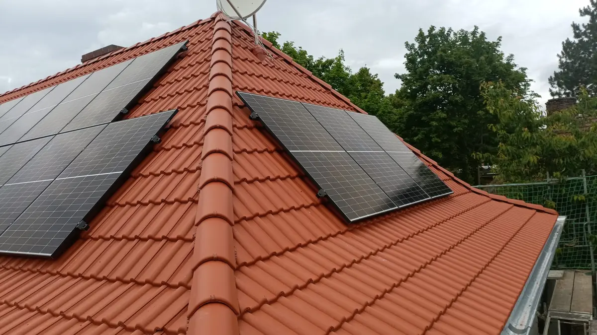 Photovoltaikanlage auf Ziegeldach in Rangsdorf